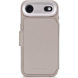 Decoded Detachable Wallet iPhone Air MagSafe Hoesje Echt Leer Uitneembare 2in1 Bookcase Portemonnee - Solid Clay