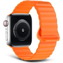 Decoded Traction Loop Siliconen Apple Watch Bandje Magneetsluiting - 49/46/45/44 mm - Apricot