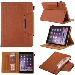 Mobigear Luxury iPad 7 (2019) Hoes Bookcase + Stylus Houder - Bruin