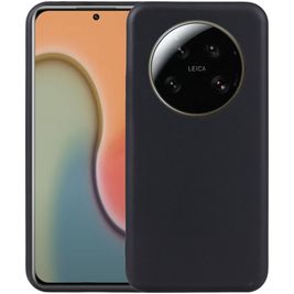 Mobigear Basics Xiaomi 13 Ultra Hoesje Flexibel TPU Backcover - Zwart