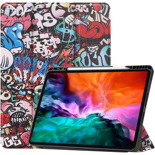 Mobigear Tri-Fold Gel iPad Pro 12.9 Inch (2021) Hoes TPU,Kunstleer Bookcase + Stylus Houder - Graffiti