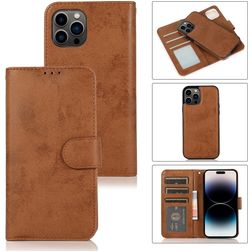 Mobigear Wallet iPhone 15 Pro Hoesje Uitneembare 2in1 Bookcase Portemonnee - Bruin
