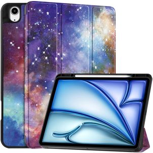 Mobigear Tri-Fold iPad Air 13 Inch (2024) Hoes Bookcase + Stylus Houder - Milky Way Nebula