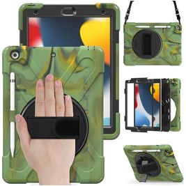 Mobigear SureGrip XGuard iPad 8 (2020) Hoes Hard Kunststof,Siliconen Backcover + Stylus Houder + Schouderband + Standaard - Camouflage