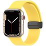 Mobigear Sport Mag Siliconen Apple Watch Bandje Magneetsluiting - 42/41/40/38 mm - Geel