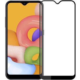 Mobigear Premium Samsung Galaxy A01 Glazen Screenprotector - Case Friendly - Zwart