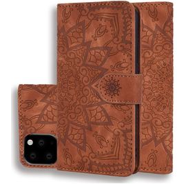 Mobigear Mandala iPhone 11 Hoesje Bookcase Portemonnee - Bruin
