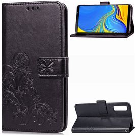 Mobigear Clover Samsung Galaxy A7 (2018) Hoesje Bookcase Portemonnee - Zwart Mobigear Clover Samsung Galaxy A7 (2018) Hoesje Bookcase Portemonnee - Zwart