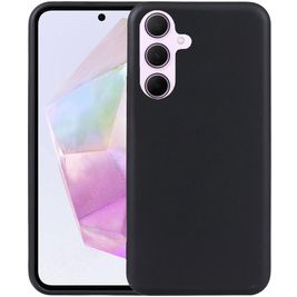 Mobigear Basics Samsung Galaxy A36 Hoesje Flexibel TPU Backcover - Zwart