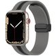 Mobigear Stripe Mag Siliconen Apple Watch Bandje Magneetsluiting - 42/41/40/38 mm - Zwart / Grijs