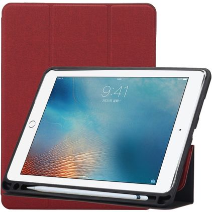 Mobigear Tri-Fold Gel iPad Pro 10.5 Inch (2017) Hoes TPU,Kunstleer Bookcase + Stylus Houder - Bordeaux Rood