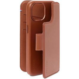 Decoded Detachable Wallet iPhone 15 MagSafe Hoesje Echt Leer Uitneembare 2in1 Bookcase Portemonnee - Bruin Decoded Detachable Wallet iPhone 15 MagSafe Hoesje Echt Leer Uitneembare 2in1 Bookcase Portemonnee - Bruin
